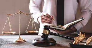 Advocatuur: Beschermers van Rechtvaardigheid en Rechtsstaat