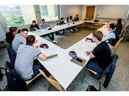 Verdiep je in de Master Rechten: Een Stap naar Juridische Expertise