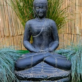 Boeddha beelden in de tuin: creëer een oase van rust en harmonie